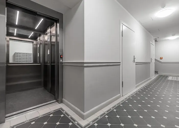 Margi Aura Lux Large And Very Glam